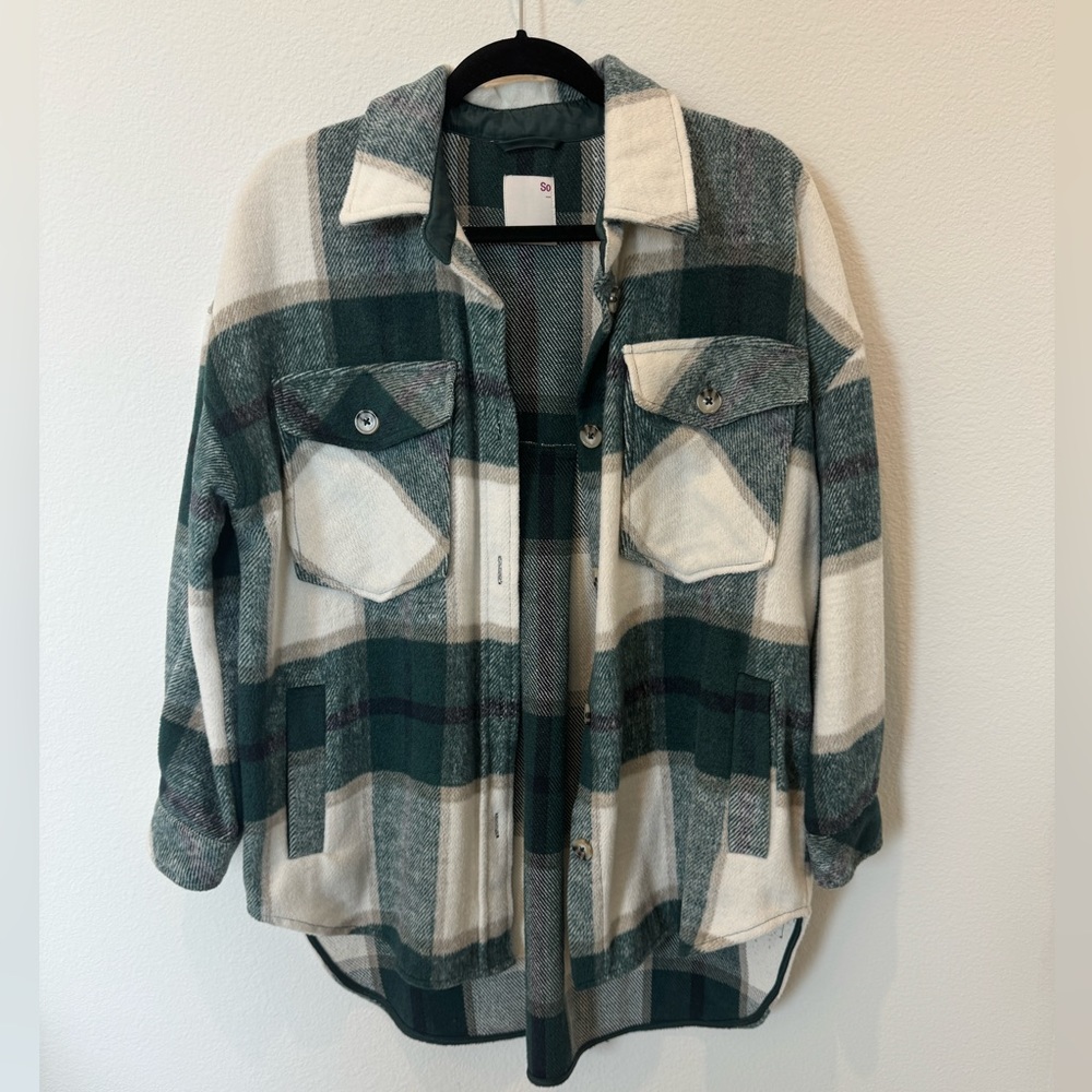 Cute green shacket medium